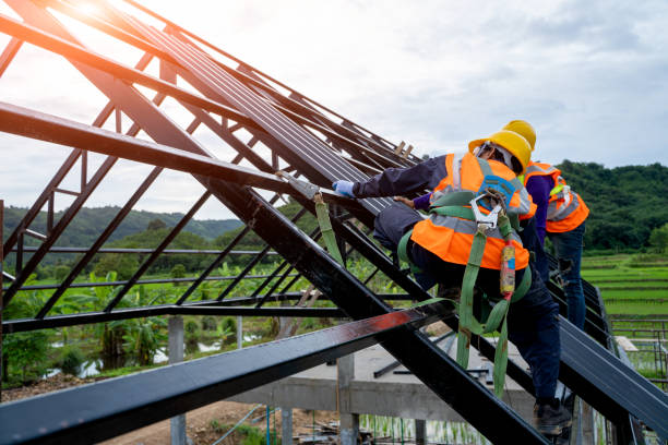 Best Commercial Roofing Services  in Suamico, WI